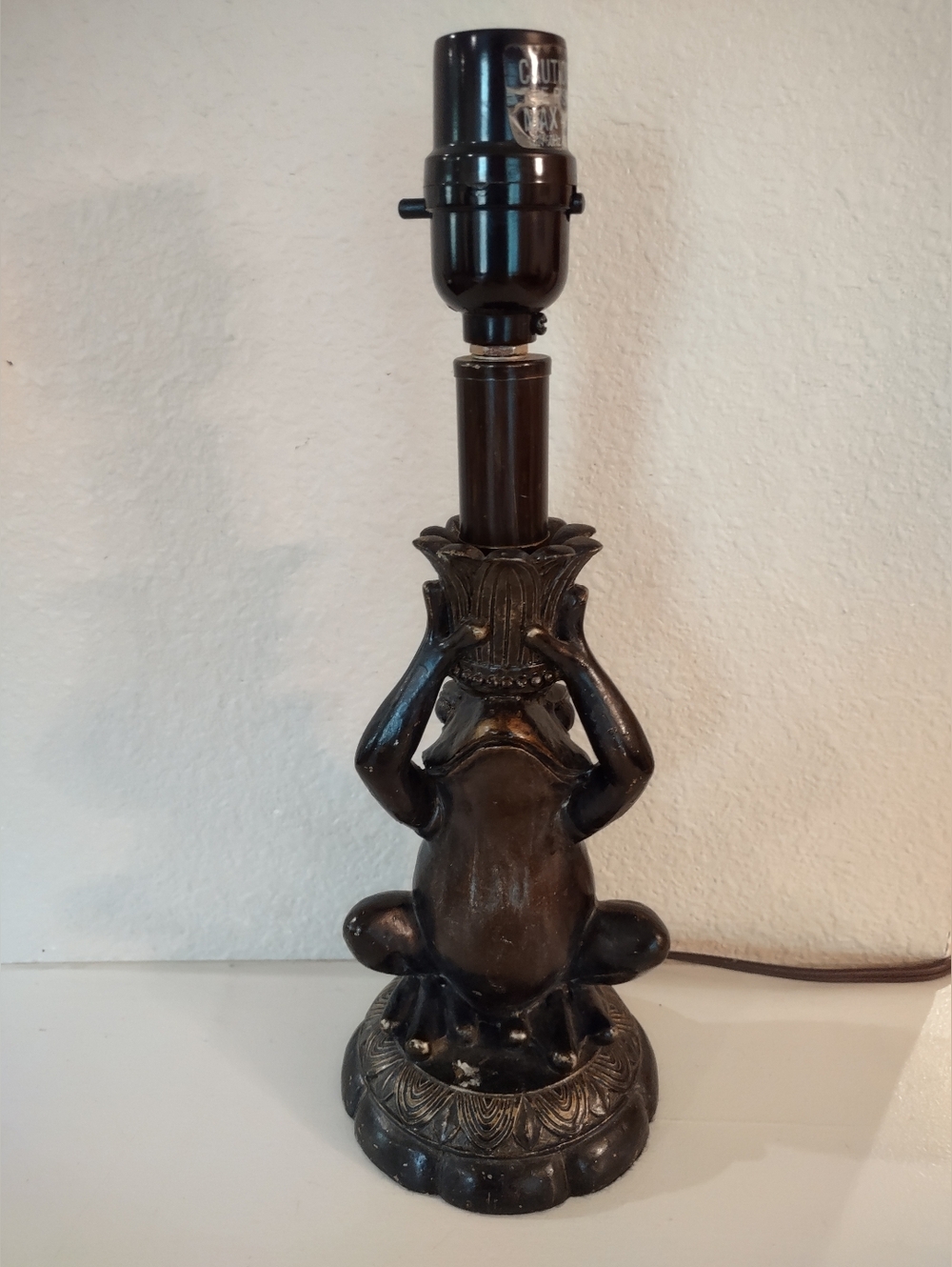 Vintage Frog Lotus Amphibian Lamp Light Base